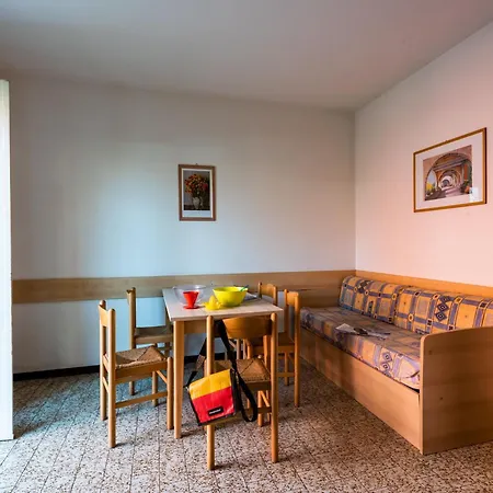 Townhouse With Garden And Pool In 比比翁