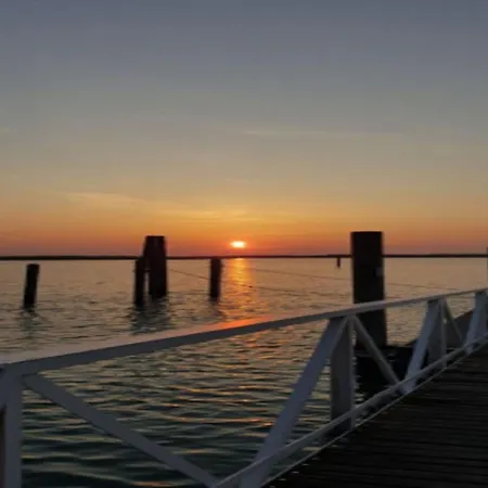 Townhouse With Garden And Pool In