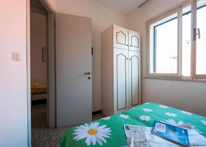 Townhouse With Garden And Pool In