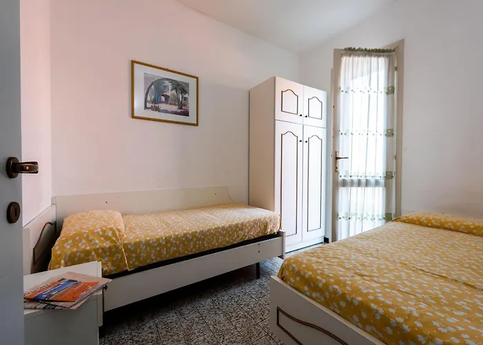 Townhouse With Garden And Pool In Бибионе